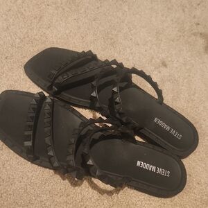 Steve Madden Black Pyramid Studded Sandals